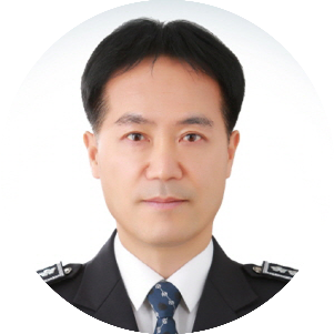 천안개방교도소장 사진